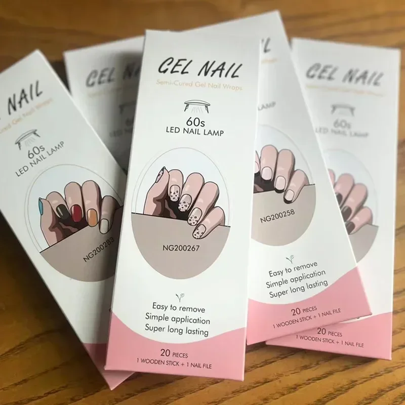Strisce per unghie in gel semi - Full Cover Adhesive recensione e prezzo